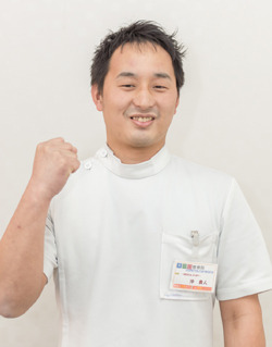 院長　沖 貴人