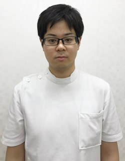 峯田　利彦