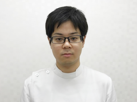 峯田　利彦